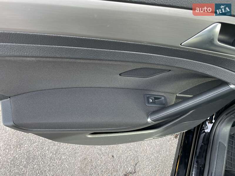 Універсал Volkswagen Golf 2014 в Києві