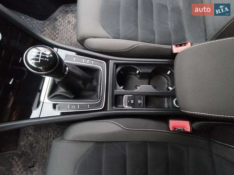 Універсал Volkswagen Golf 2014 в Краснокутську