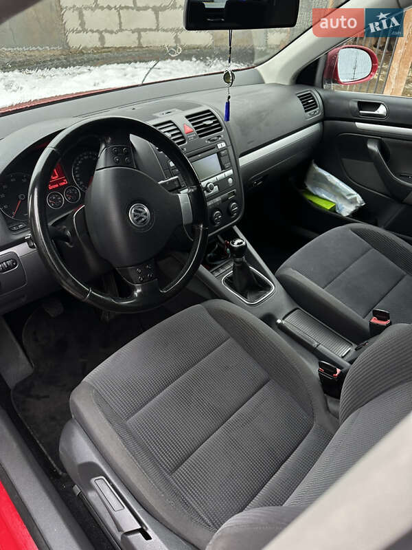 Універсал Volkswagen Golf 2007 в Житомирі