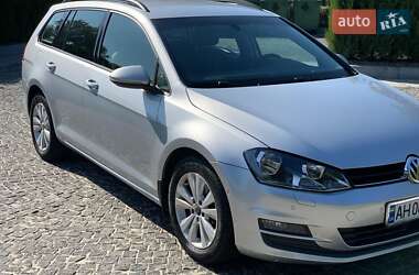 Універсал Volkswagen Golf 2015 в Дніпрі