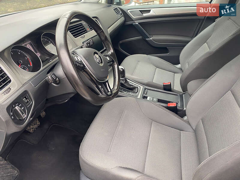 Універсал Volkswagen Golf 2016 в Крижополі