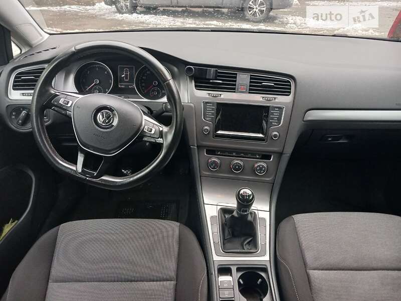 Универсал Volkswagen Golf 2013 в Киеве