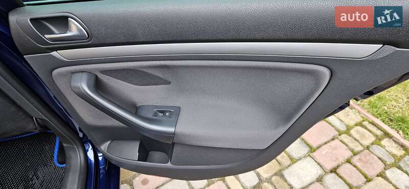 Універсал Volkswagen Golf 2008 в Славуті