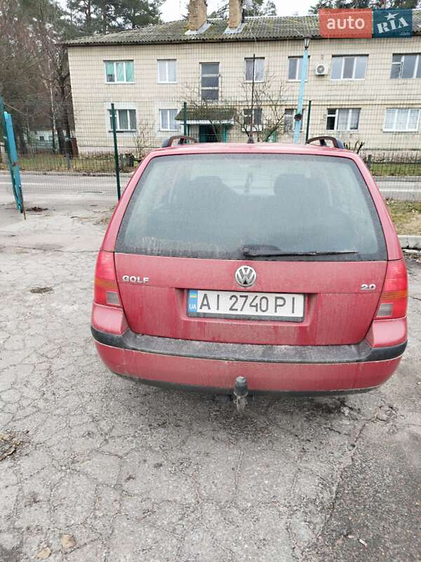 Универсал Volkswagen Golf 2001 в Яготине
