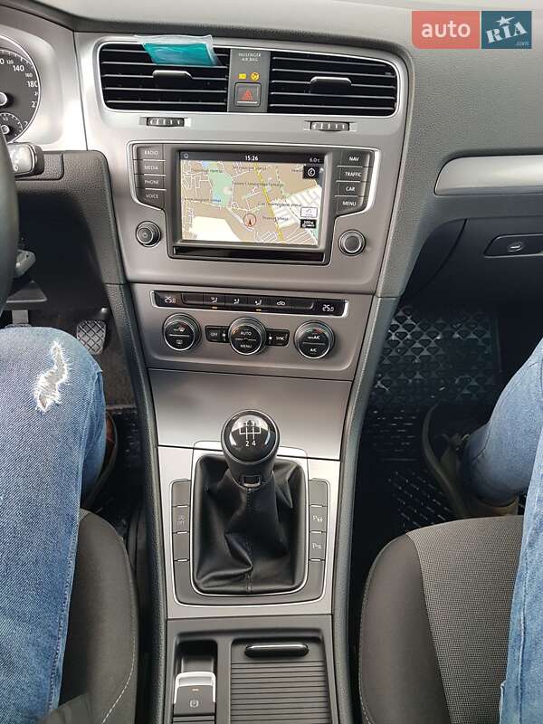 Универсал Volkswagen Golf 2015 в Черновцах фото 11 Универсал Volkswagen Golf 2015 в Черновцах