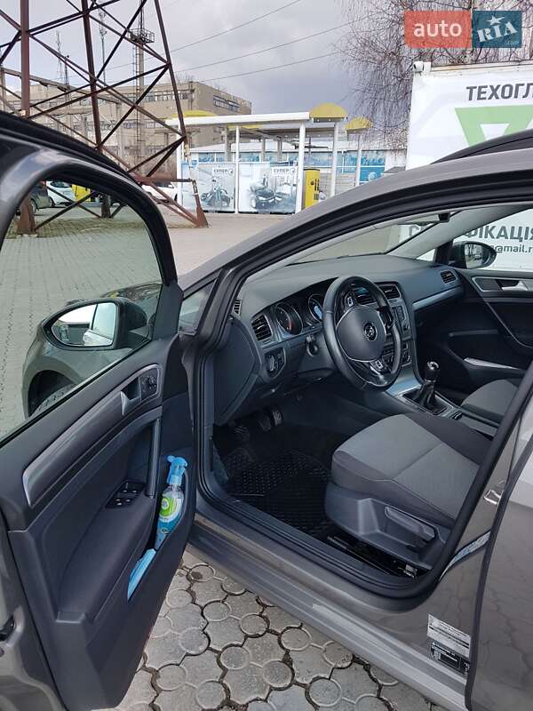 Универсал Volkswagen Golf 2015 в Черновцах фото 19 Универсал Volkswagen Golf 2015 в Черновцах