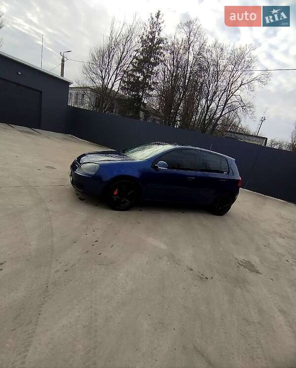 Хетчбек Volkswagen Golf 2005 в Дніпрі фото 3 Хетчбек Volkswagen Golf 2005 в Дніпрі