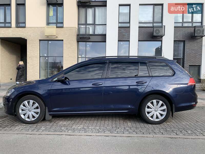 Універсал Volkswagen Golf 2014 в Києві