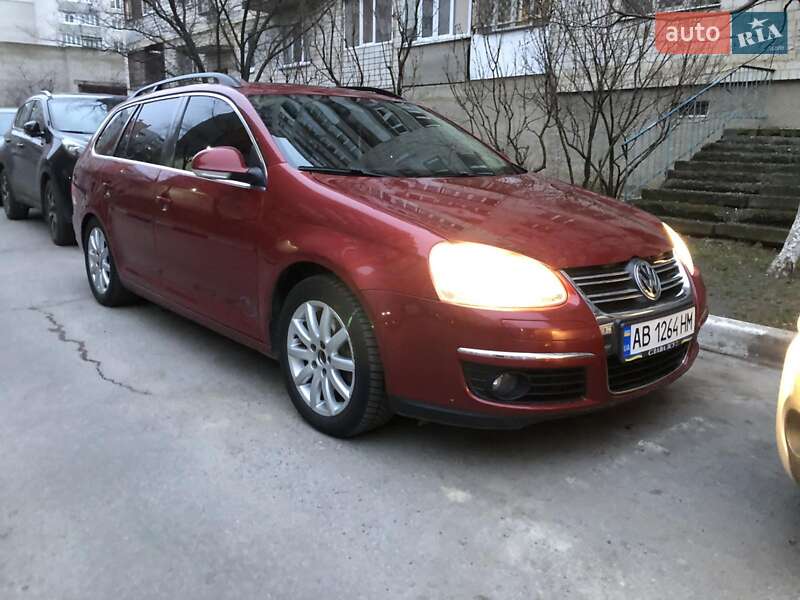Універсал Volkswagen Golf 2008 в Вінниці