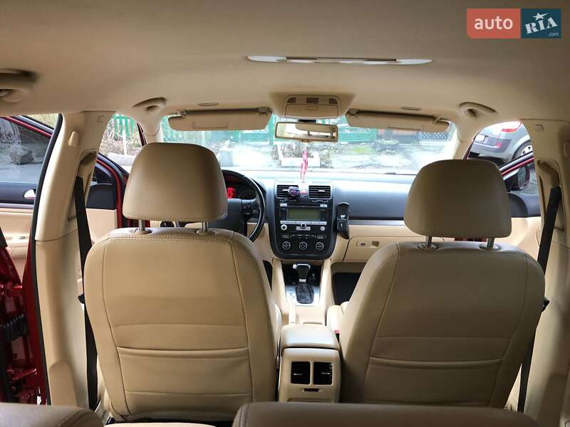 Універсал Volkswagen Golf 2008 в Вінниці