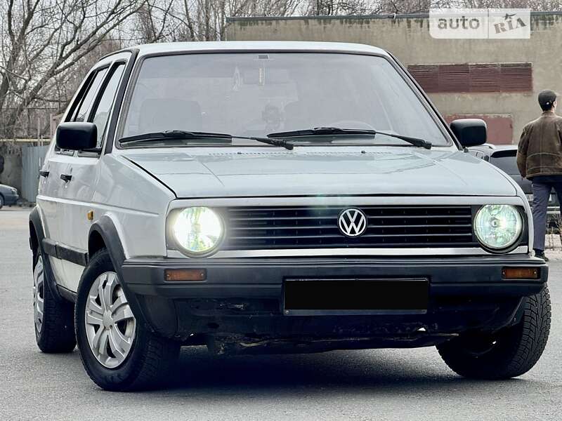 Хэтчбек Volkswagen Golf 1990 в Одессе