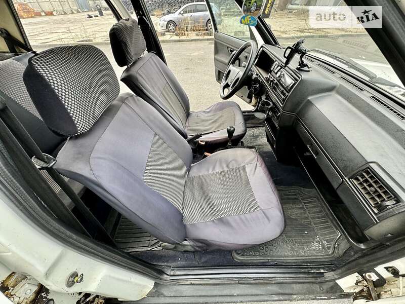 Хэтчбек Volkswagen Golf 1990 в Одессе