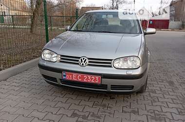 Хэтчбек Volkswagen Golf 2001 в Томаковке