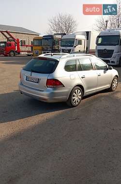 Універсал Volkswagen Golf 2011 в 