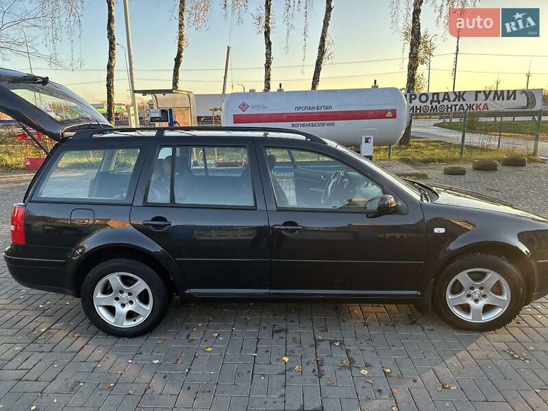 Універсал Volkswagen Golf 2003 в Полтаві