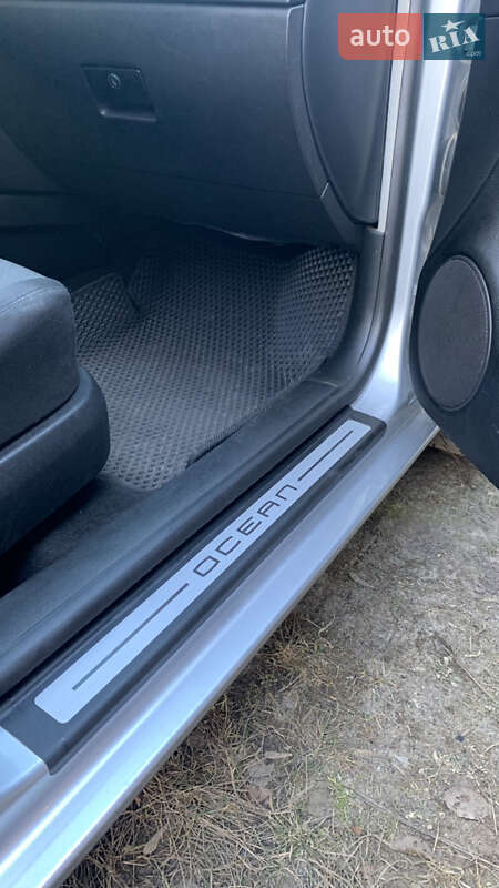 Хетчбек Volkswagen Golf 2003 в Зміїві