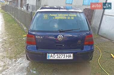 Хэтчбек Volkswagen Golf 2001 в Рахове