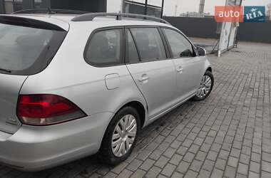 Универсал Volkswagen Golf 2011 в 