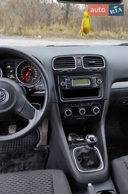 Универсал Volkswagen Golf 2011 в 