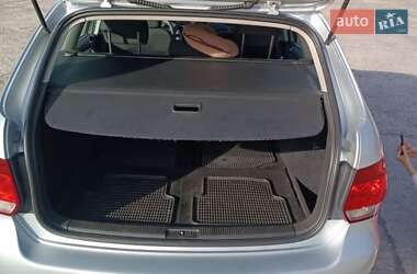 Универсал Volkswagen Golf 2011 в 