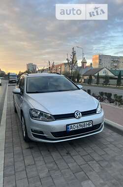 Універсал Volkswagen Golf 2013 в Ужгороді
