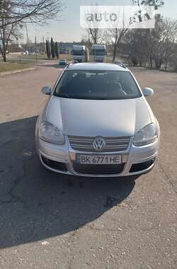 Универсал Volkswagen Golf 2008 в Ровно