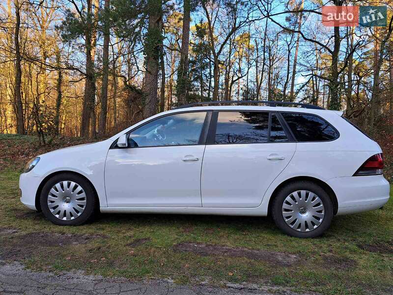 Універсал Volkswagen Golf 2013 в Ковелі