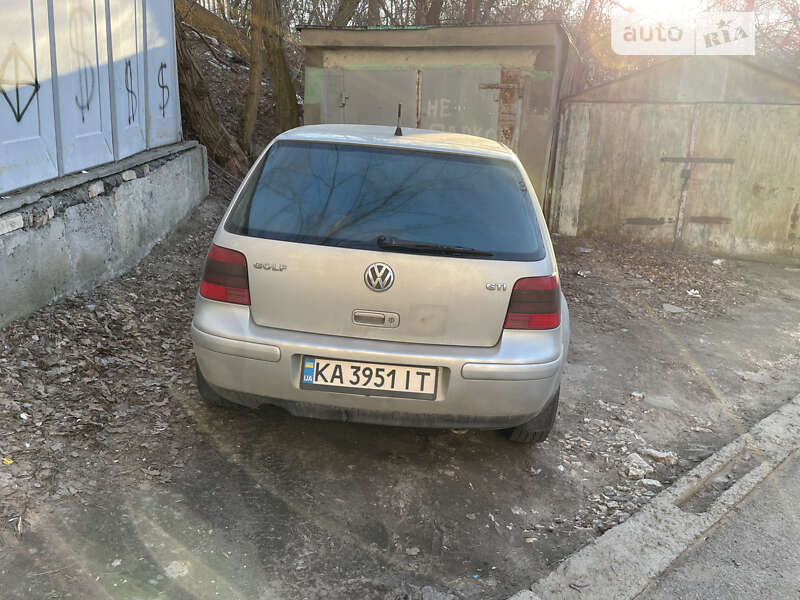 Хэтчбек Volkswagen Golf 1999 в Киеве