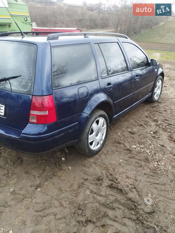 Универсал Volkswagen Golf 2003 в Тульчине