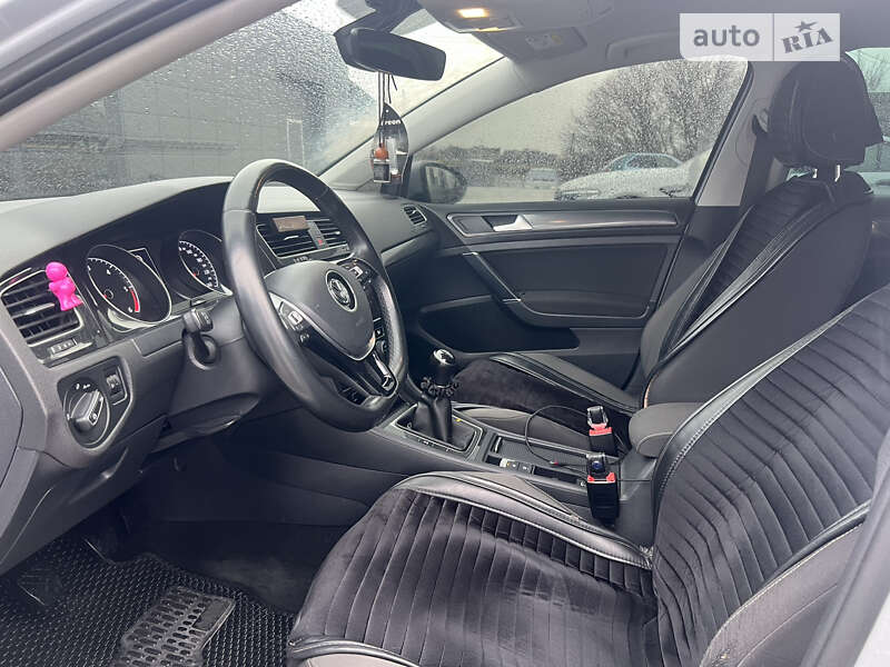 Универсал Volkswagen Golf 2017 в Днепре фото 21 Универсал Volkswagen Golf 2017 в Днепре