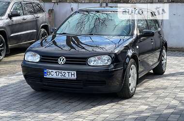 Хетчбек Volkswagen Golf 2001 в Кропивницькому