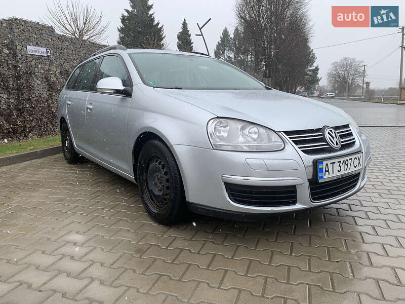 Универсал Volkswagen Golf 2009 в Ивано-Франковске