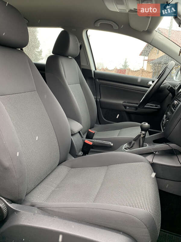 Универсал Volkswagen Golf 2009 в Ивано-Франковске