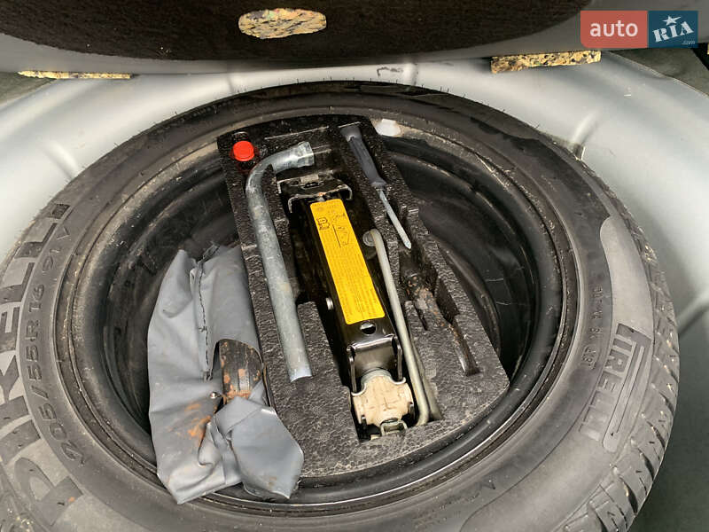 Универсал Volkswagen Golf 2009 в Ивано-Франковске