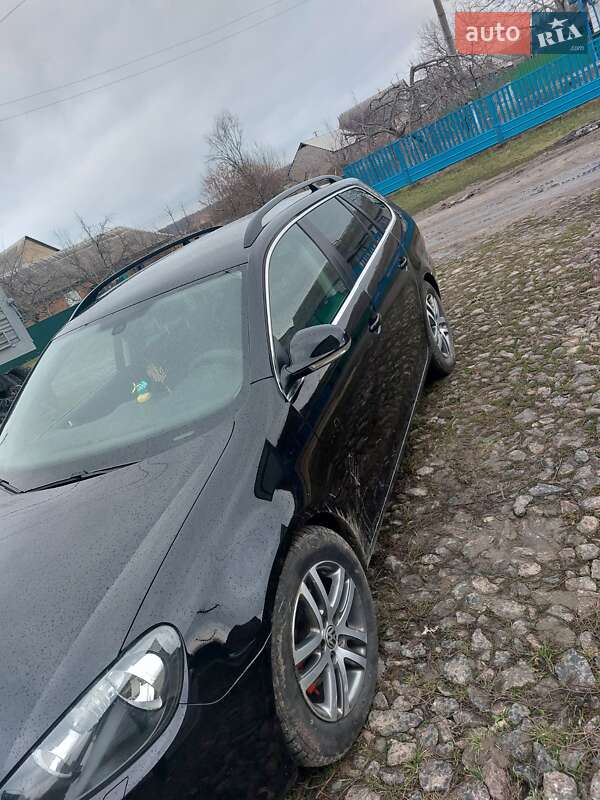 Универсал Volkswagen Golf 2011 в Монастырище