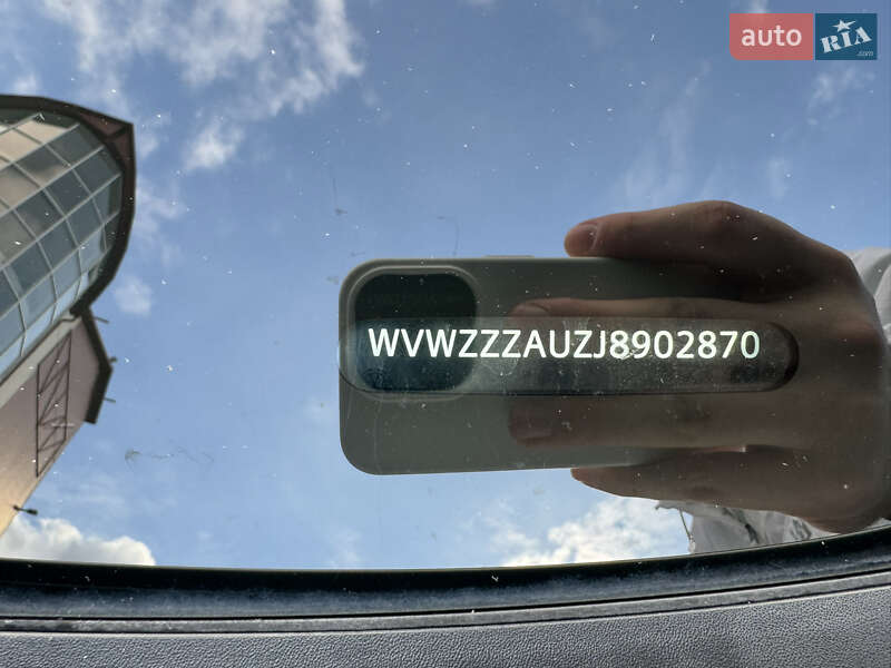 Хэтчбек Volkswagen Golf 2017 в Тернополе