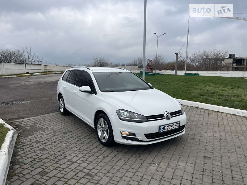 Универсал Volkswagen Golf 2017 в Одессе