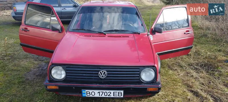 Хэтчбек Volkswagen Golf 1985 в 