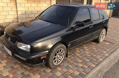 Хэтчбек Volkswagen Golf 1996 в Беляевке