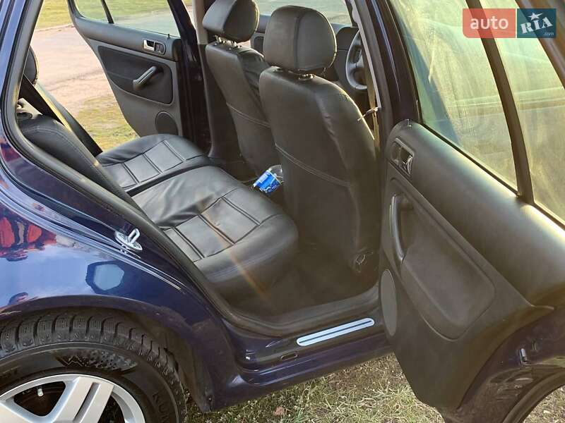 Хетчбек Volkswagen Golf 2000 в Кам'янському