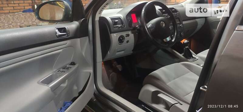 Универсал Volkswagen Golf 2009 в Ахтырке