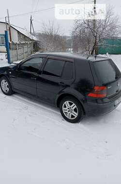 Хэтчбек Volkswagen Golf 2002 в Киеве