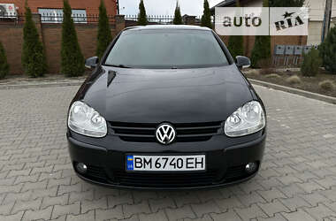 Хетчбек Volkswagen Golf 2006 в Сумах