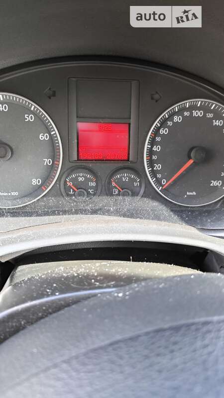 Хэтчбек Volkswagen Golf 2006 в Львове