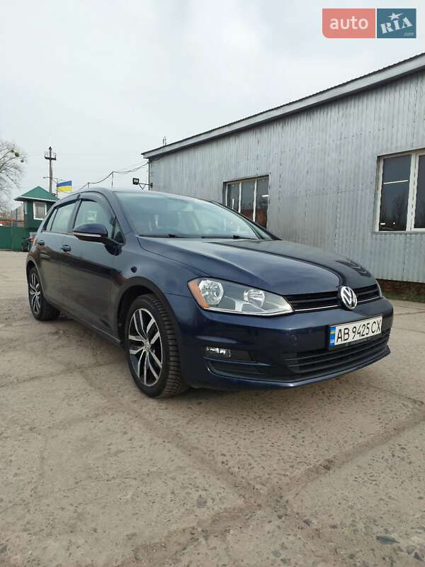 Хэтчбек Volkswagen Golf 2015 в Виннице
