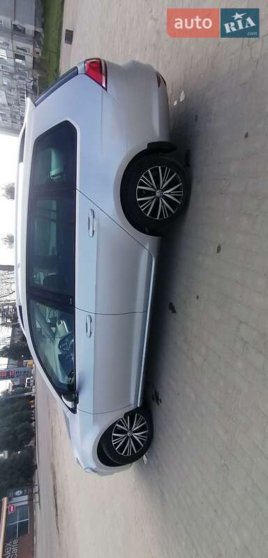 Универсал Volkswagen Golf 2016 в Самборе