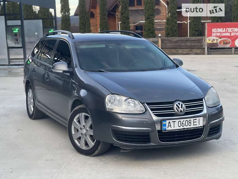 Універсал Volkswagen Golf 2008 в Києві