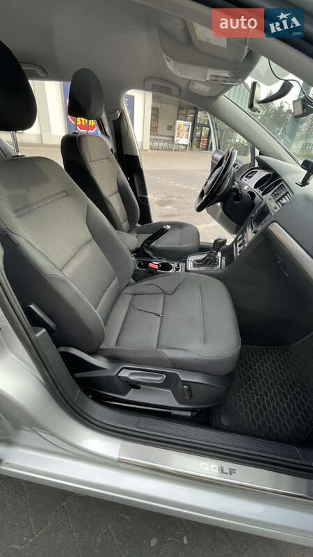 Універсал Volkswagen Golf 2015 в Львові
