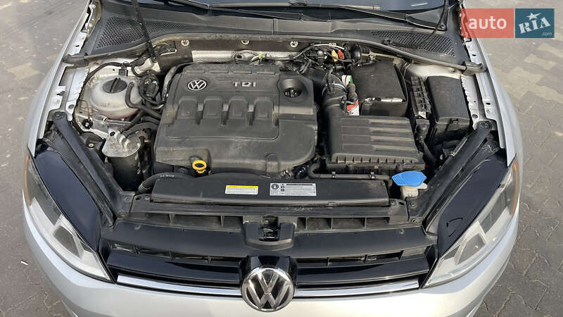 Універсал Volkswagen Golf 2015 в Львові