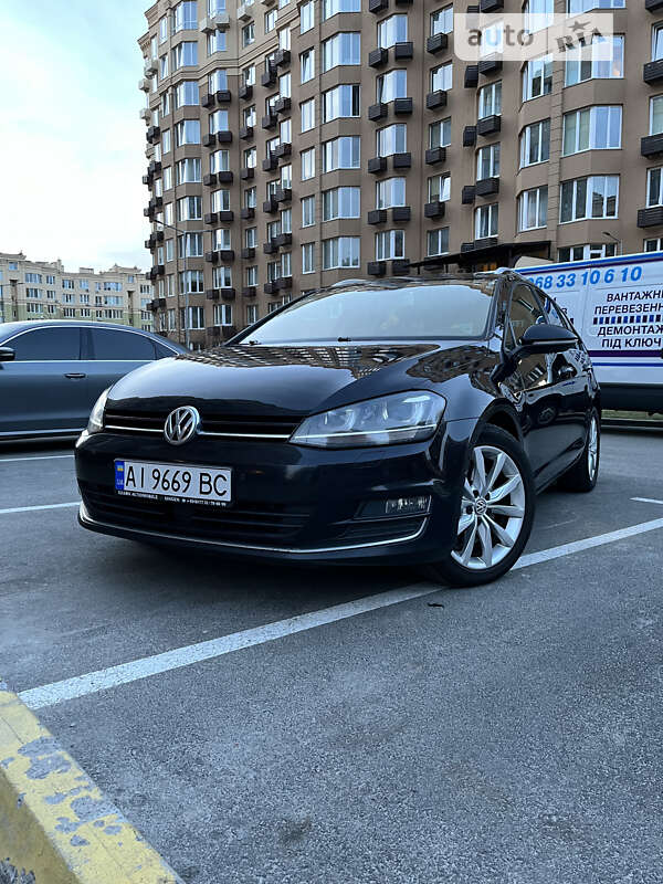 Універсал Volkswagen Golf 2013 в Києві